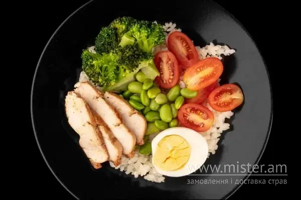 Боул з рисом, куркою, овочами та горіховим соусом - "Sushi-Pizza by La Spezia (вул.Харківська, 5/1)" в Сумах фото