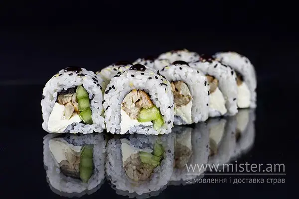 Рол "Філадельфія" з вугрем в кунжуті - "Sushi-Pizza by La Spezia (вул.Харківська, 5/1)" в Сумах фото
