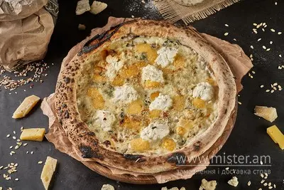 Піца житня "Формаджо" 30 см Treba Pizza undefined фото