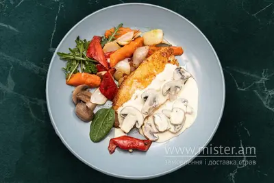 Телапія з овочами з грибам соусом Cleo Rest undefined фото