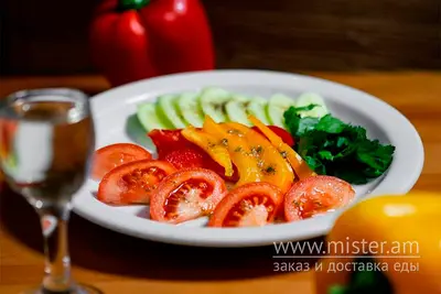 Овочеве асорті Хінкальня на вул. Небесної Сотні undefined фото