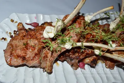Каре телятини під грибним соусом Wine&Meat undefined фото