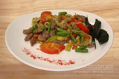Яловичина з овочами Хутірець undefined фото