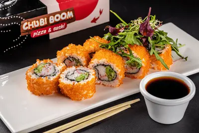 Каліфорнія максі зі сніжним крабом в ікрі TREBA Pizza & Sushi undefined фото