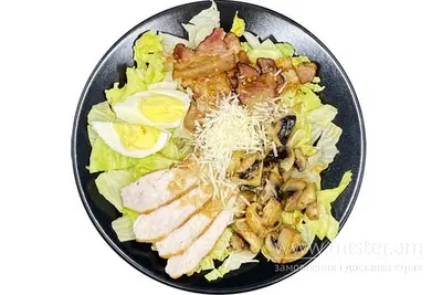 Салат з курчам, смаженими грибами і беконом Sushi-Pizza by La Spezia (вул.Харківська, 5/1) undefined фото