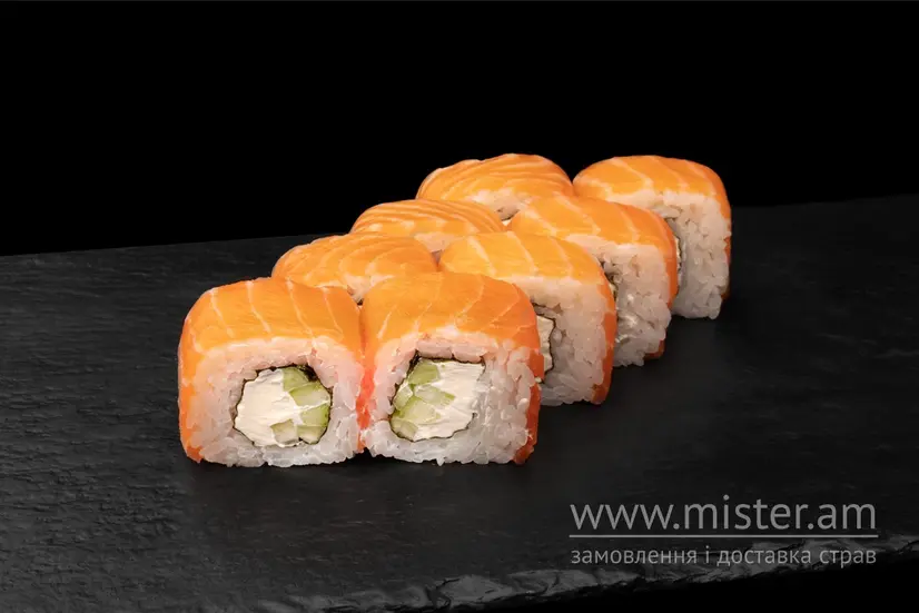 Рол "Філадельфія лайт" з лососем - "Sushi-Pizza by La Spezia (вул.Харківська, 5/1)" в Сумах фото