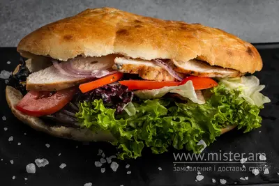 Сендвіч з ніжною курятиною та соусом цезар Basilico undefined фото