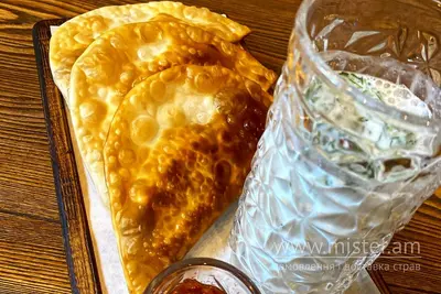 Чебуреки зі свининою Джорджина undefined фото