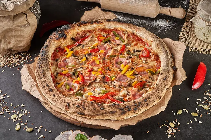 Грибна з беконом піца житня - "TREBA Pizza & Sushi" в Івано-Франківську фото 