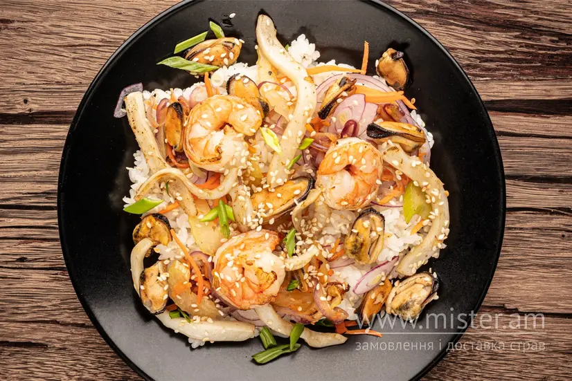Рис WOK з морепродуктами - "Sushi-Pizza by La Spezia (вул.Харківська, 5/1)" в Сумах фото