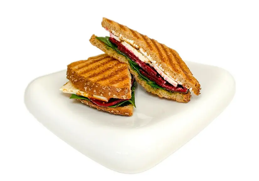 Sandwich de Remolacha y Feta - "GREENFIT comida saludable" en Bávaro foto 