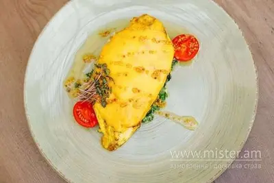 Куряча грудинка зі шпинатом під медово-гірчичним соусом Pasage Gartenberg undefined фото