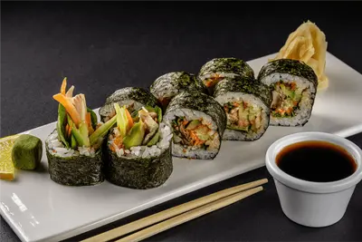 Рол від Шефа. Тайський рол з вугрем TREBA Pizza & Sushi undefined фото