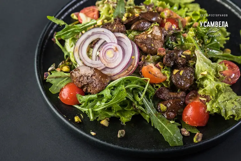 Салат с карамелизированной куриной печенью - "Готуємо з ❤️, з 1999" в Одессе фото 