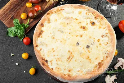 Піца "Кватро Формаджі" 40 см Челентано undefined фото