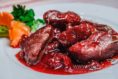 Телятина у вишневому соусі Рушничок undefined фото