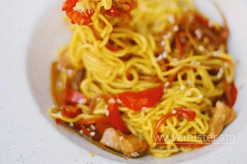 Локшина з куркою в азіатському стилі - "Pasta Basta" в Чернігові фото 