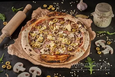 Піца житня "Капрічоза" 30 см Treba Pizza undefined фото