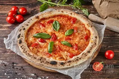 Піца житня "Маргарита з чері і базиліком" 30 см Treba Pizza undefined фото