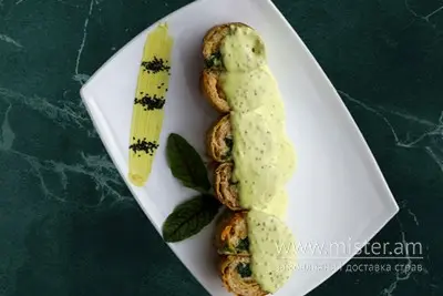 Гаряча страва "Курячий рулет з соусом" Cleo Rest undefined фото